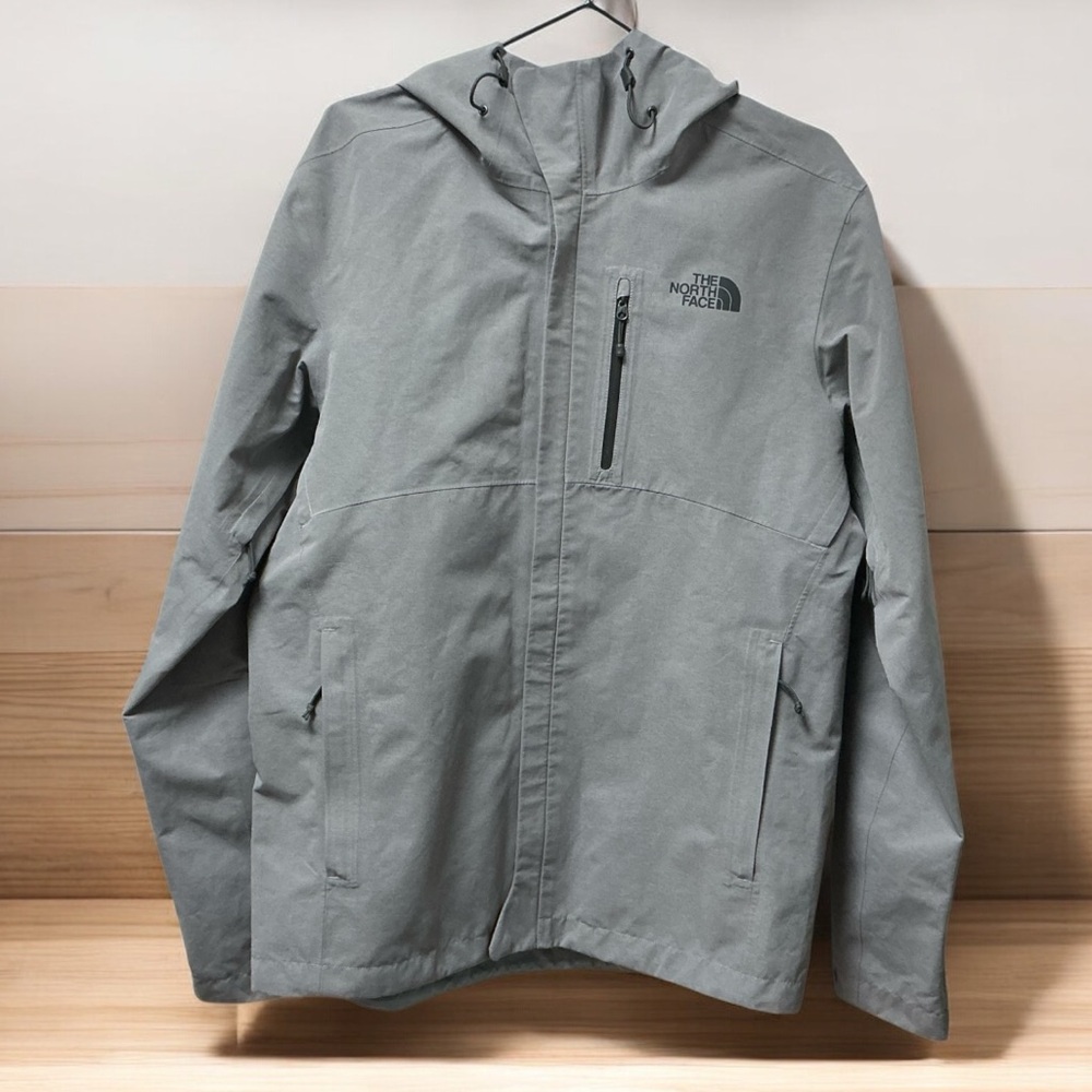 The North Face Men's Gray Raincoat